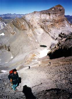 Llegando al rellano - Monte Perdido