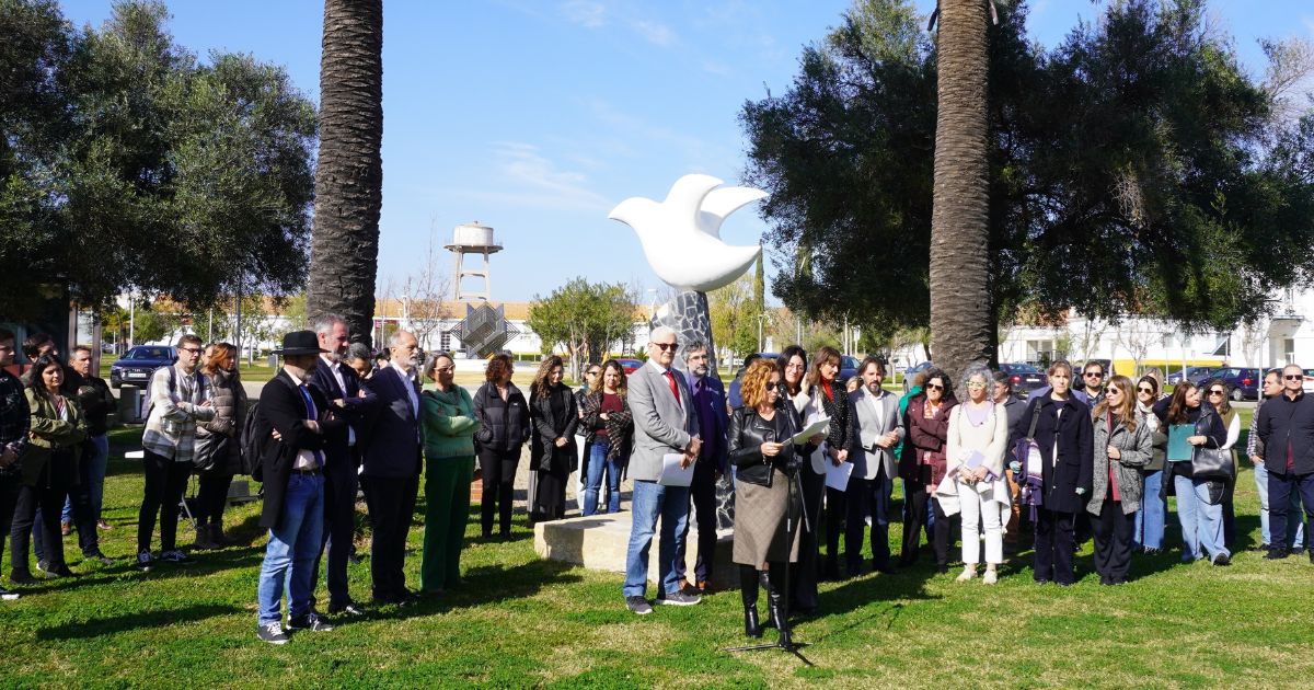 La Universidad de Huelva guarda un minuto de silencio “por la paz”