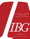 Articulo JCR 2024: Vidas en la liminalidad. Trabajando en la industria de los frutos rojos en Espana
