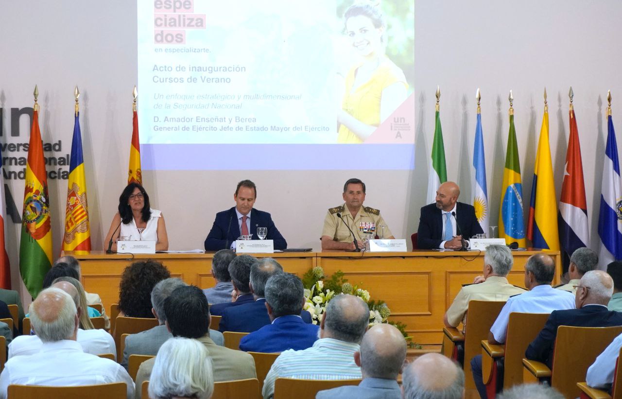 María Antonia Peña en la inauguración de los cursos