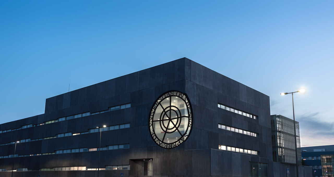 Escuela Técnica Superior de Ingenieria en imagen de archivo