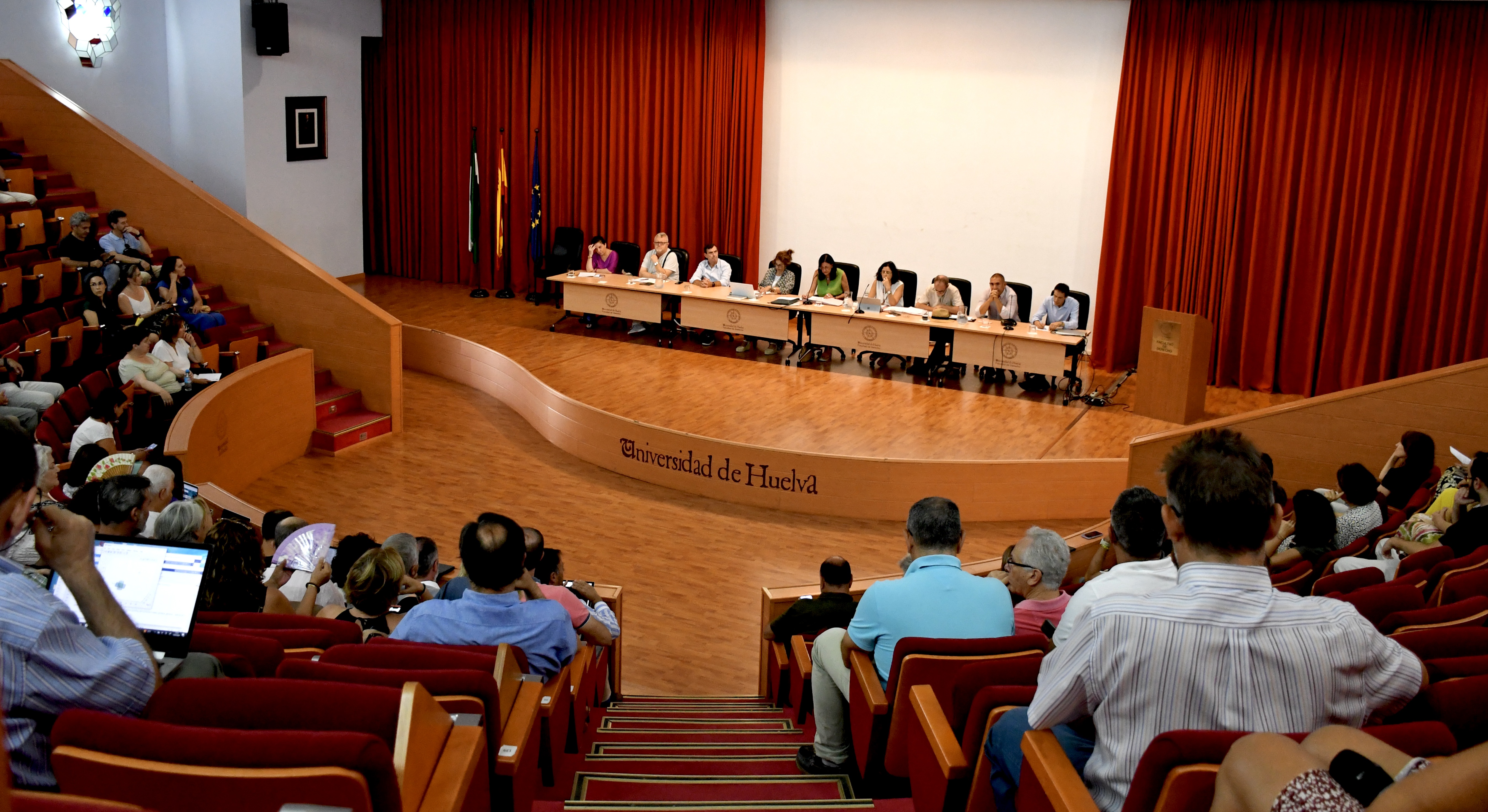 Claustro universitario