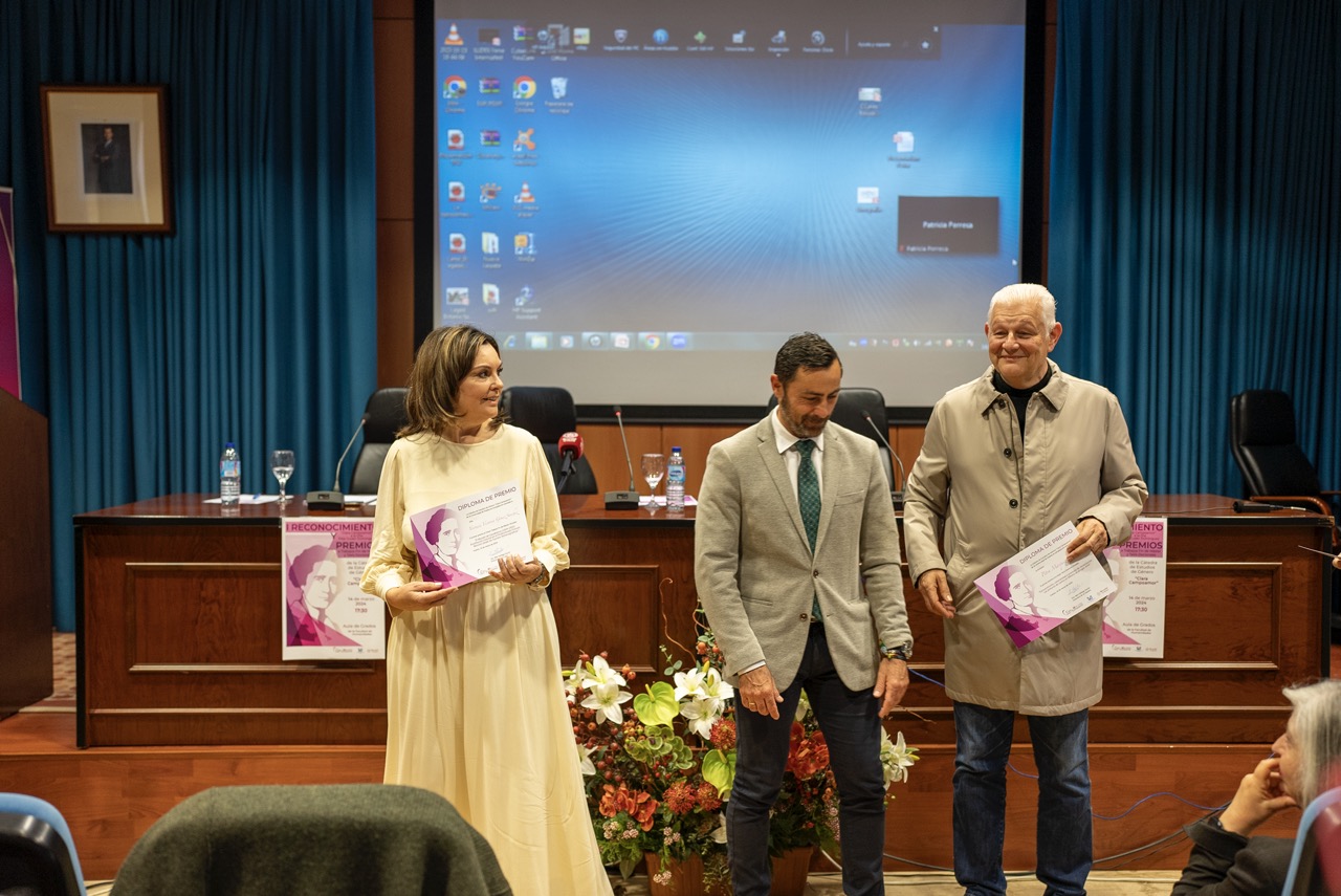 La Cátedra de Estudios de Género “Clara Campoamor” de la UHU y de la Diputación Provincial de Huelva premia y reconoce la trayectoria profesional de las mujeres investigadoras
