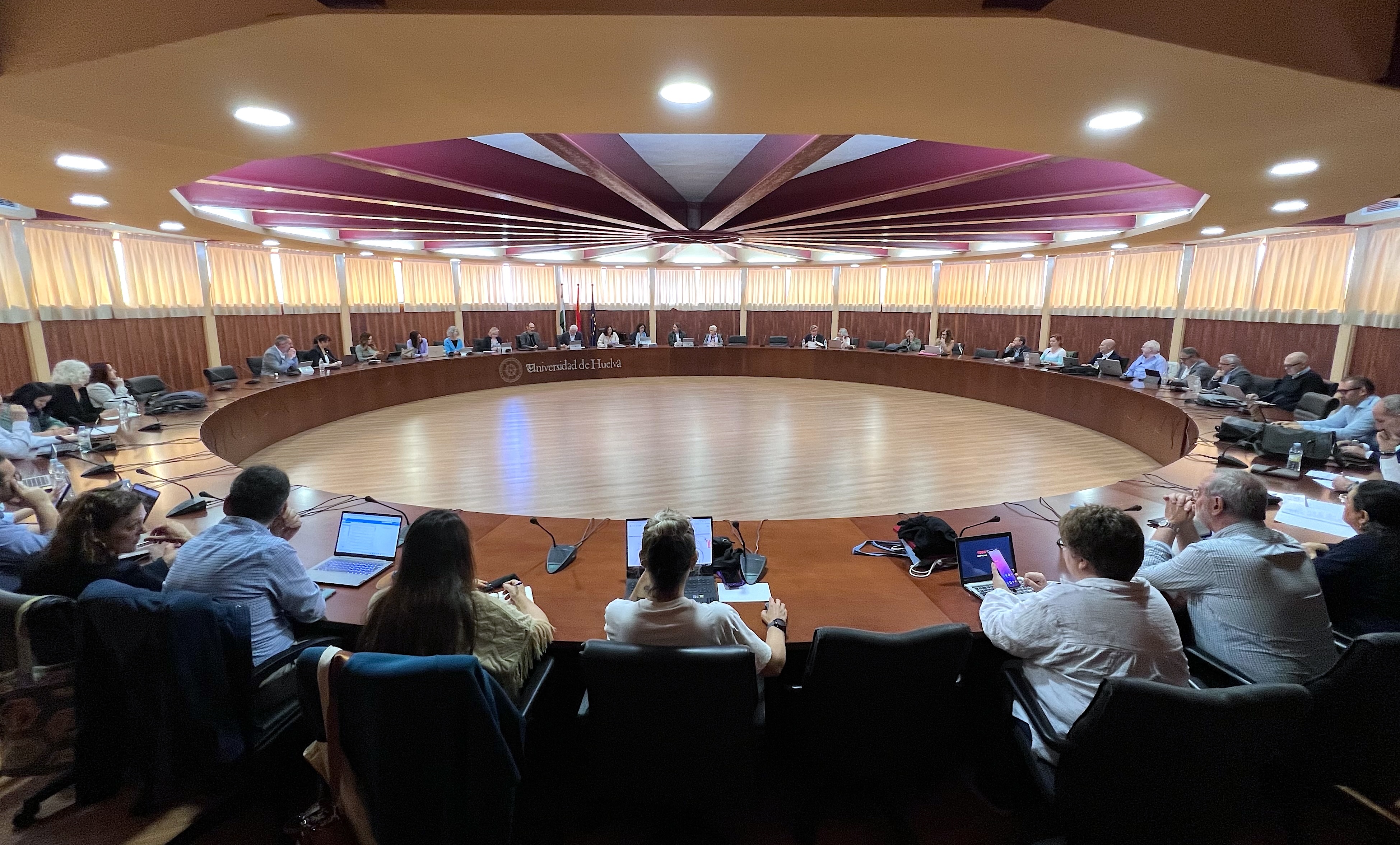 Consejo de Gobierno de la UHU