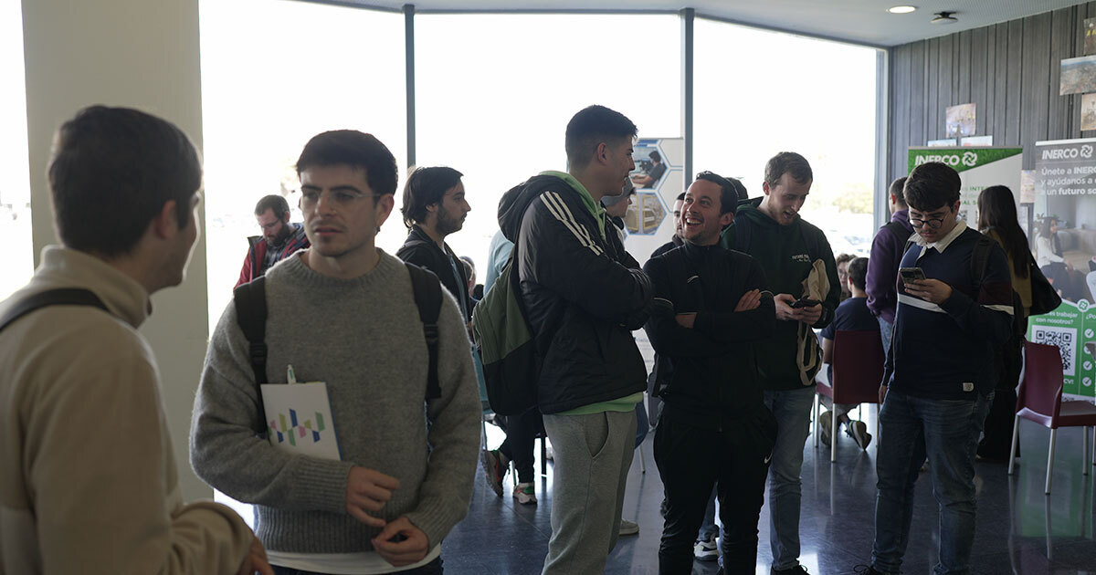 La UHU impulsa los contactos entre empresas y estudiantes de la ETSI a través del encuentro ‘Job-Ven’