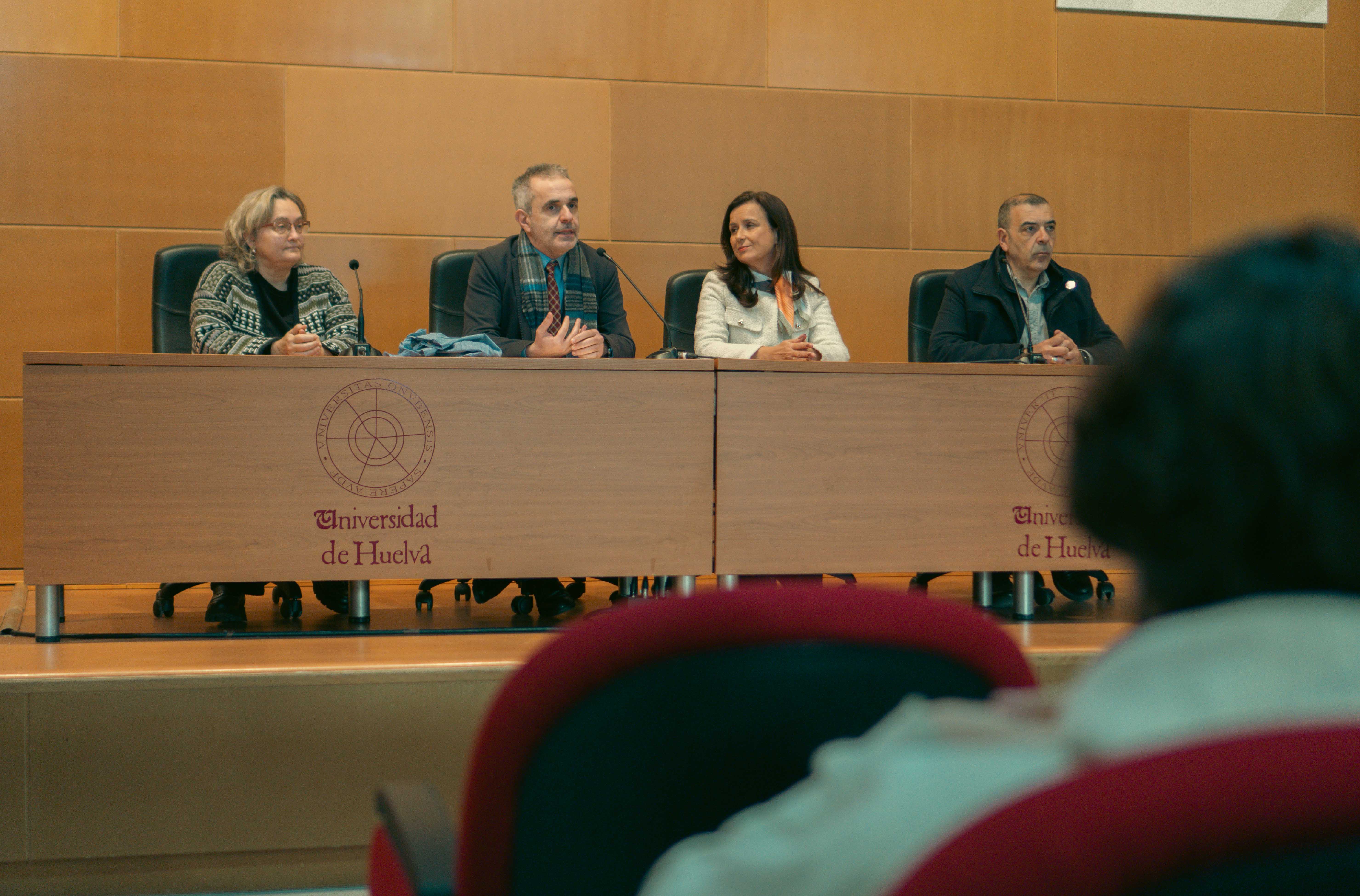 La cooperación entre Huelva y Almería marca un hito en la enseñanza universitaria de la Física