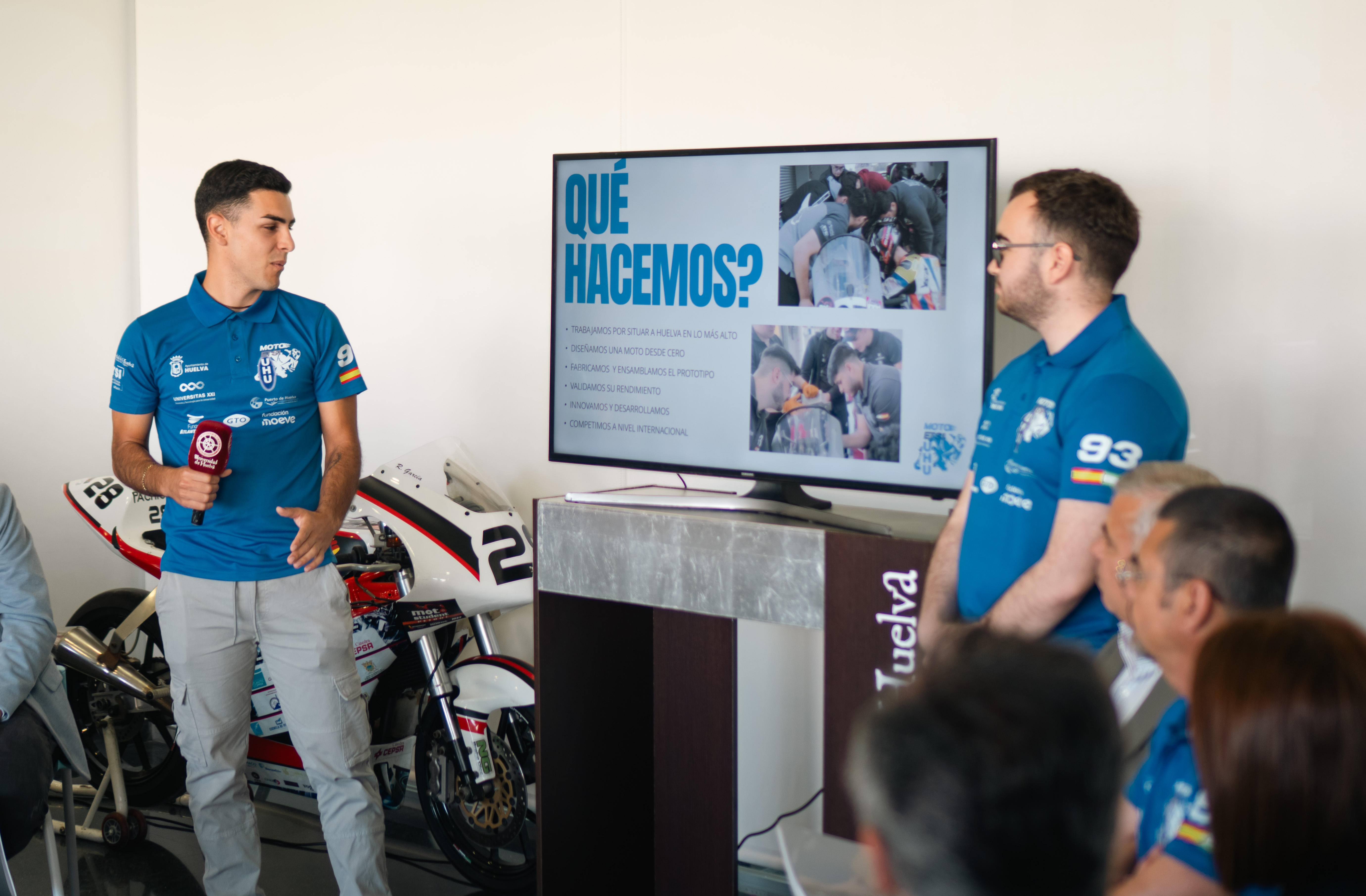 La Universidad de Huelva impulsa el talento joven con su equipo MotoStudent