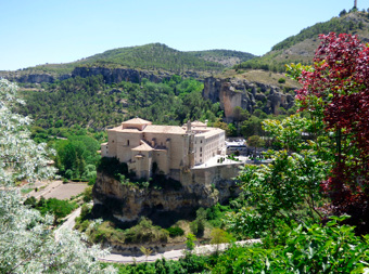 C:\Users\usuario\Desktop\TAREAS 2018-2019\ARTICULO Museos y Paisaje. Huelva\FOTOS CASCO ANTIGUO CUENCA\P1120064.JPG