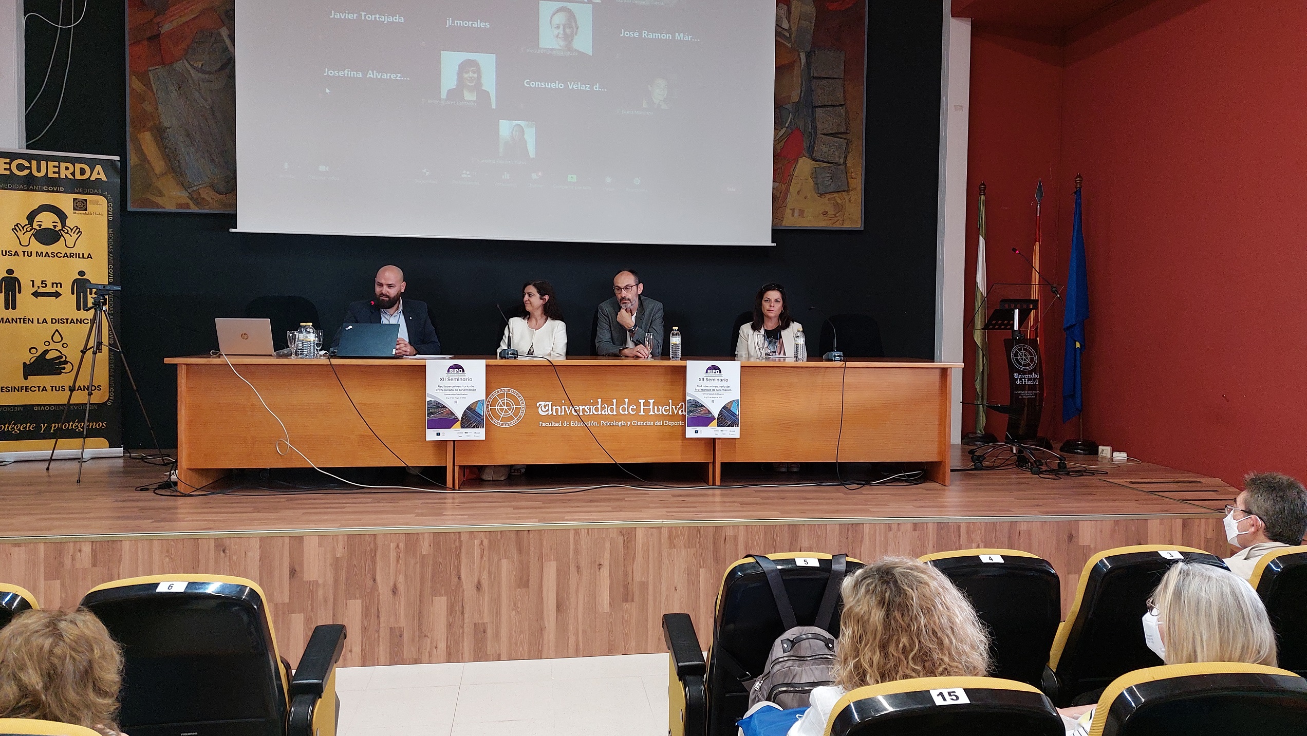 Fotografía de los ponentes del seminario
