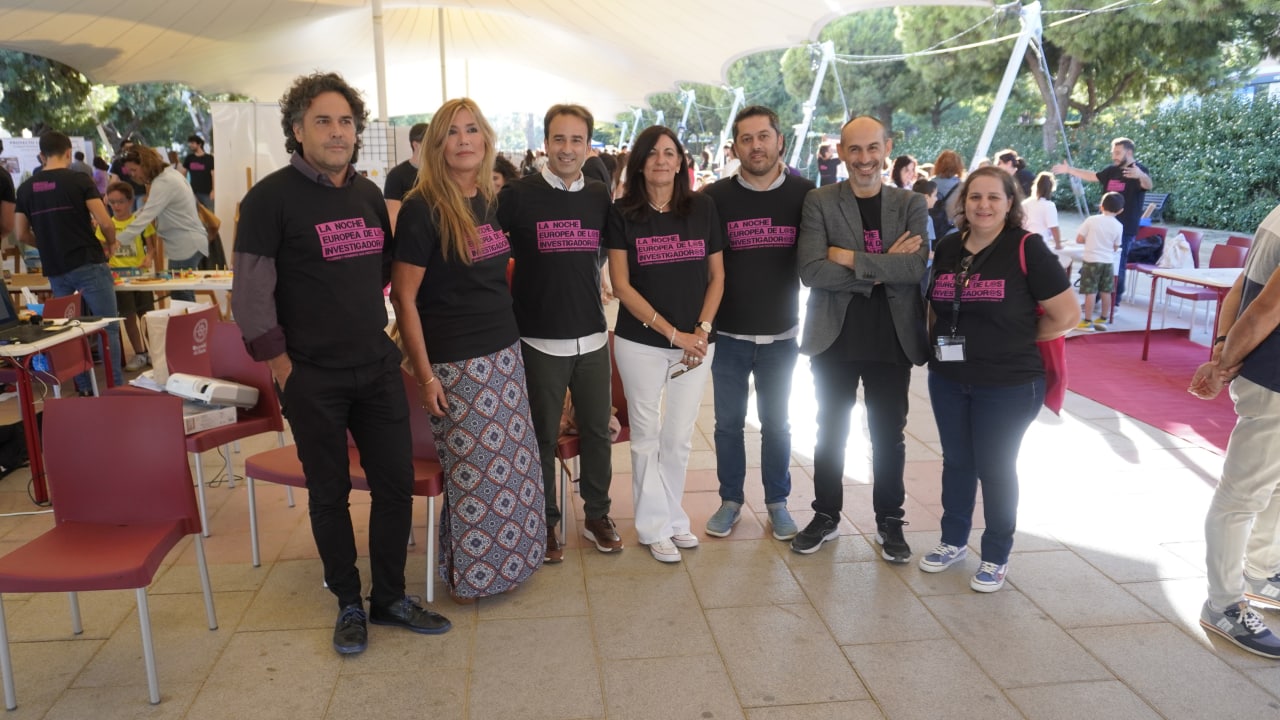 Rectora y Vicerrector de Investigación de la UHU con autoridades de Huelva