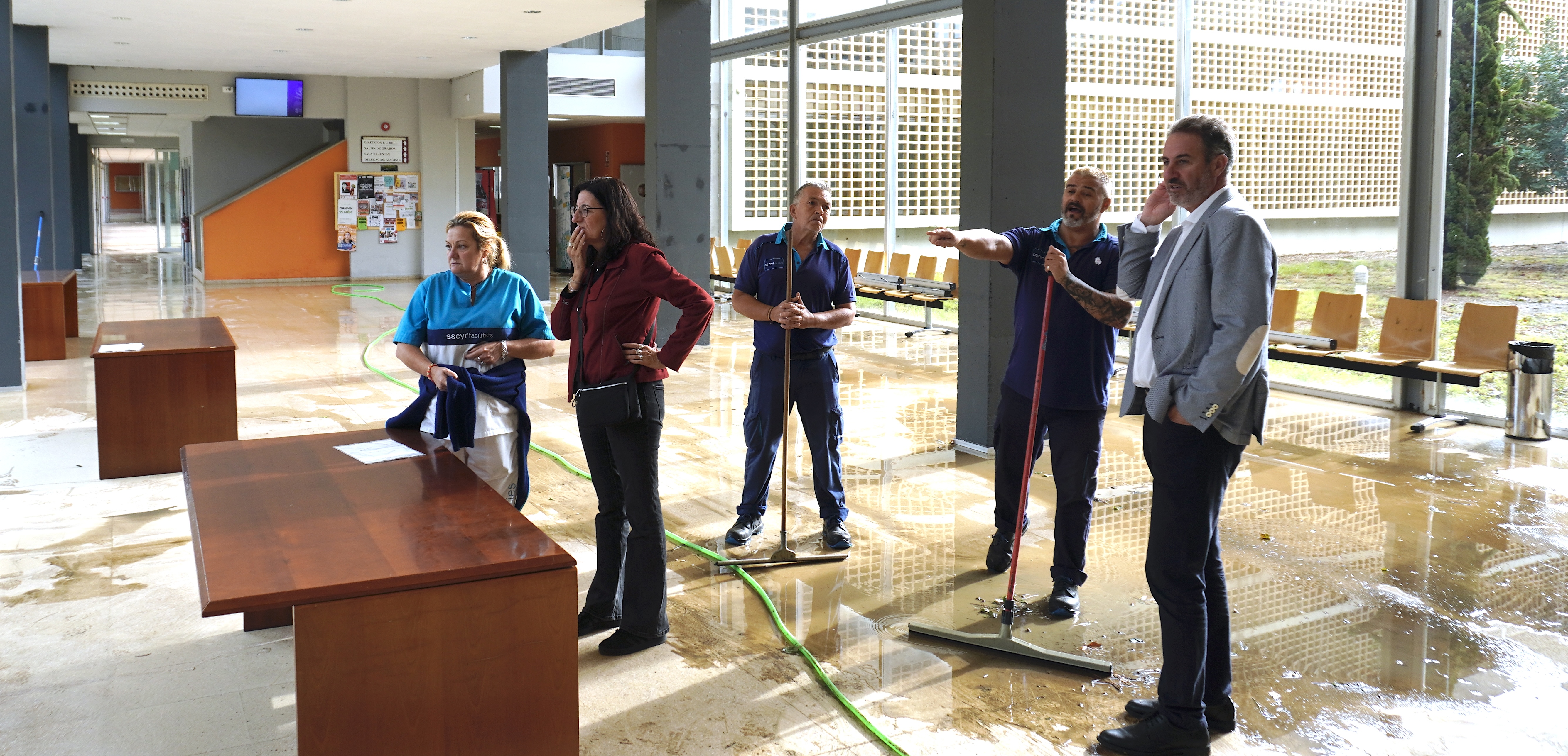 La rectora revisa los efectos de la tormenta Bernard