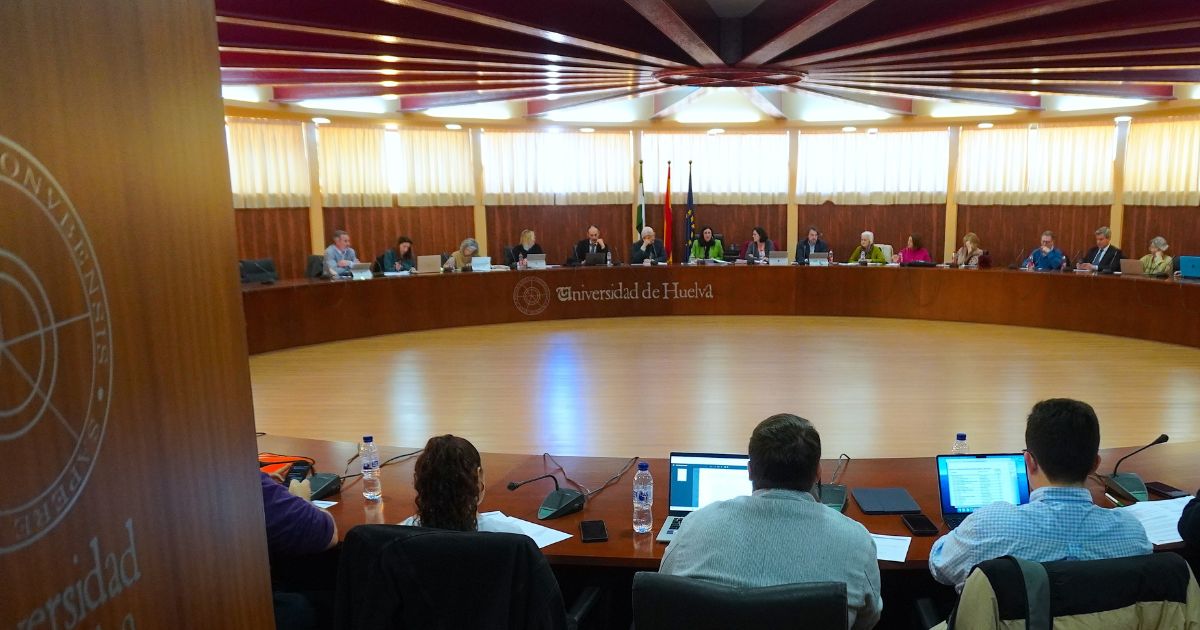 Las medallas de la UHU 2024, concedidas a la Fundación Prenauta, WOFEST y al Centro lFAPA `Agua del Pino´