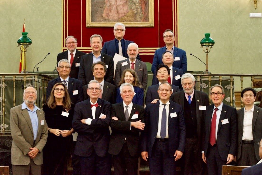 El Profesor de la Universidad de Huelva Pedro Pérez ingresa en la European Academy os Sciences