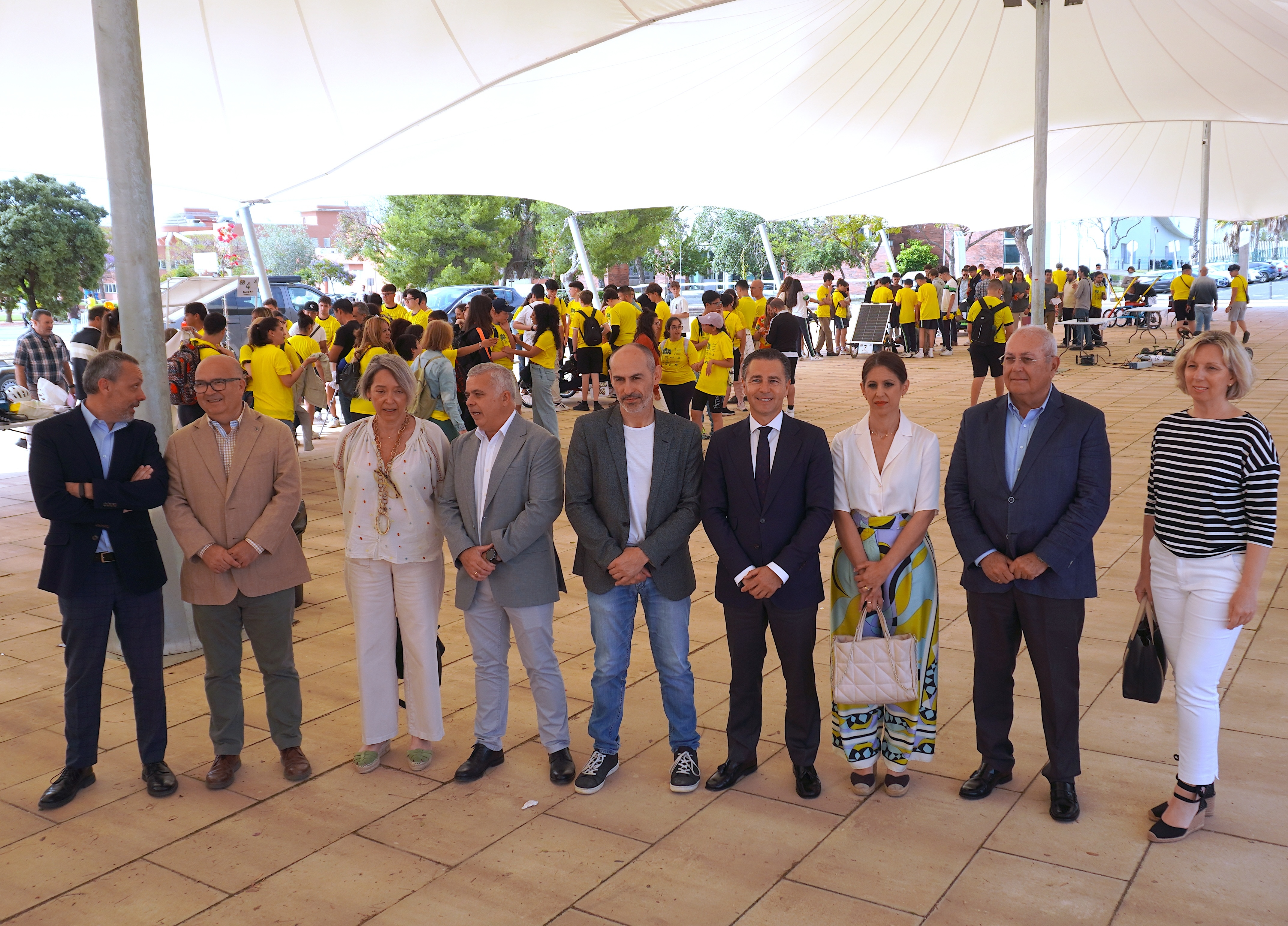 Éxito de participación en la novena edición de la competición de vehículos solares de la UHU