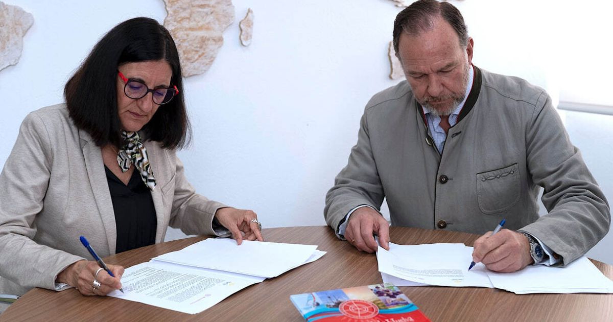 Caja Rural del Sur y la UHU otorgarán 110 becas a estudiantes el próximo curso