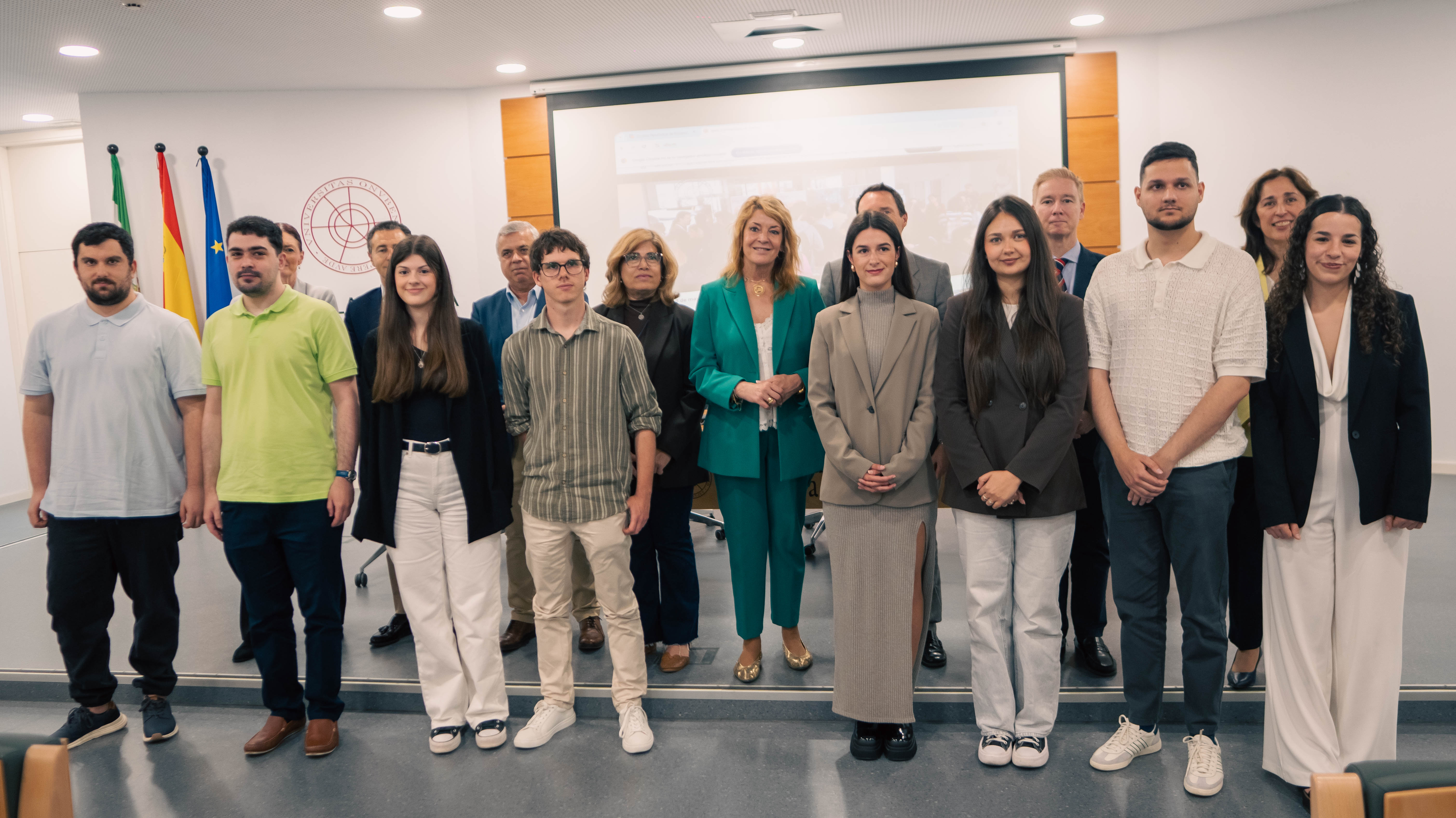 La UHU y Aguas de Huelva premian el talento joven que impulsará la transformación social y sostenible de la ciudad
